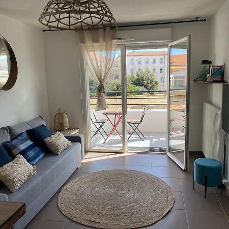 Cosy T3 Gare Terrasse + Parking Appartement Sète Buitenkant foto