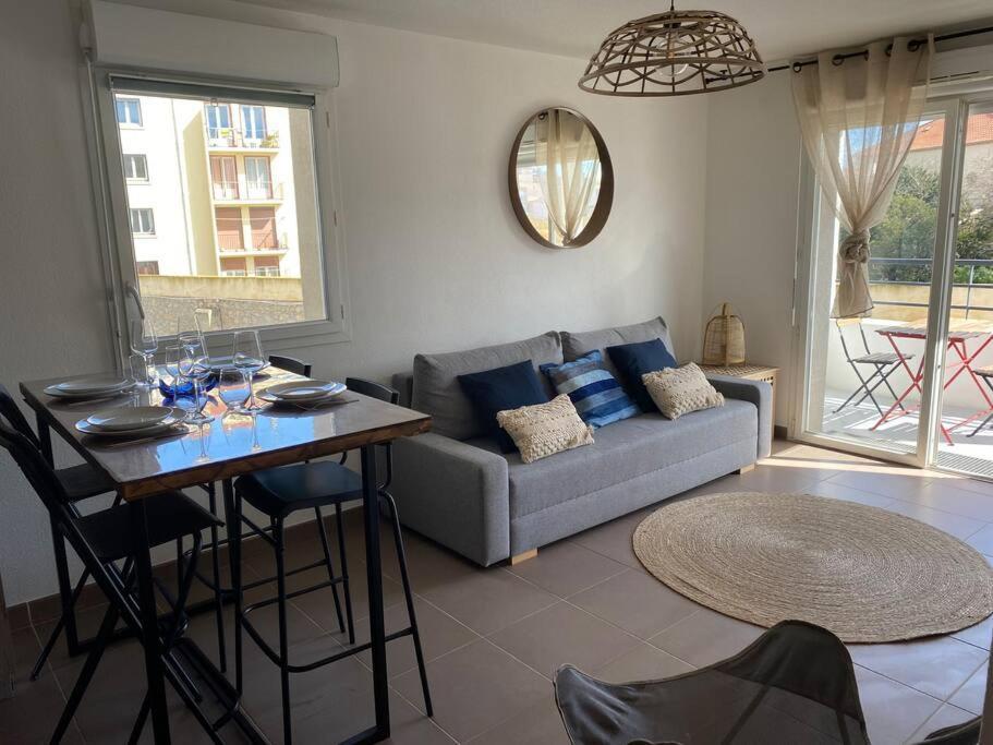 Cosy T3 Gare Terrasse + Parking Appartement Sète Buitenkant foto